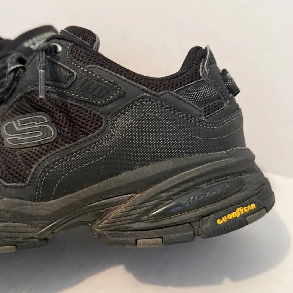Skechers Sport Vigor 3.0 Mens 9 Wide Black Leather Goodyear Sneakers 237145W BBK